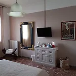 Konukevi Casa Sulla Laguna 4*