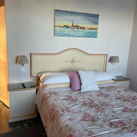 Casa Sulla Laguna Guest house 2*