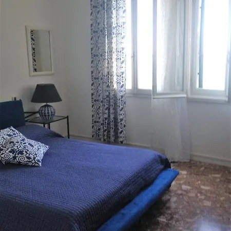 Konukevi Casa Sulla Laguna 4*