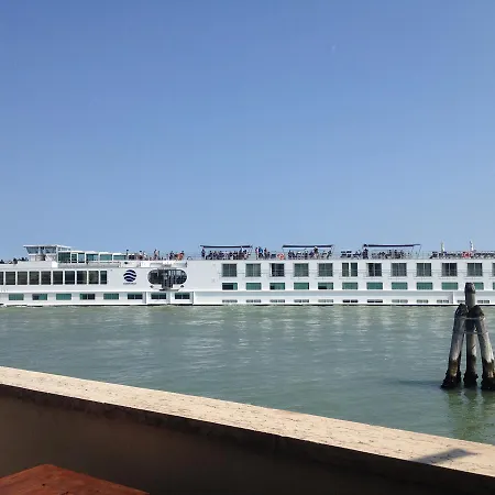 Casa Sulla Laguna Konukevi Murano