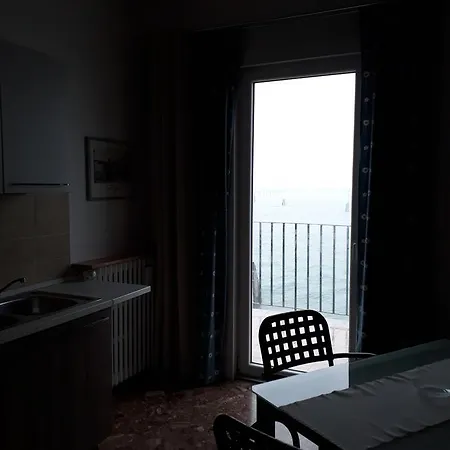 Casa Sulla Laguna Guest house