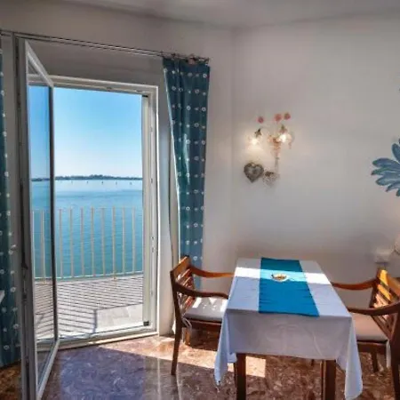 Konukevi Casa Sulla Laguna