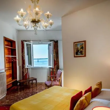 Πανσιόν Casa Sulla Laguna 4*