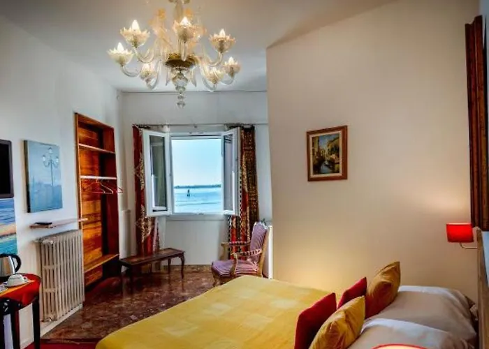 Gasthuis Casa Sulla Laguna 4*