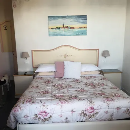 Affittacamere Casa Sulla Laguna 4*
